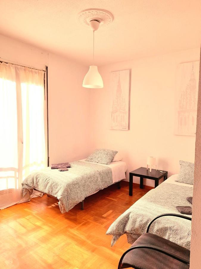 Apartamento No Fiestas, Solo Familias, Parejas O Trabajo Parking Público Gratis A 300m